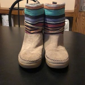 Women’s TOMS boots